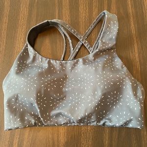 Senita Athletics Strappy Sports Bra - Forget Me Not size small